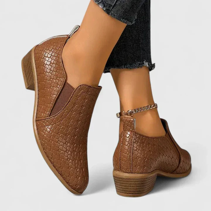 ARIVELLEA – ORTHOPEDIC SHOES